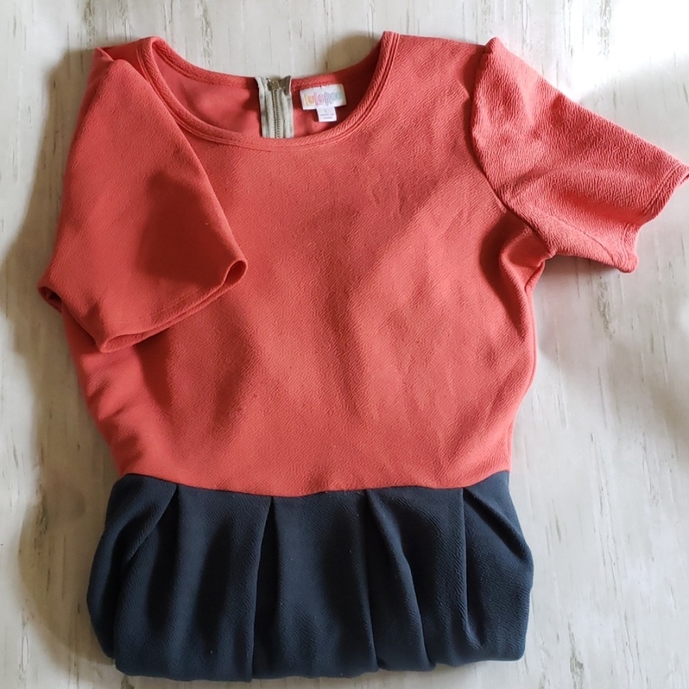 LuLaRoe Amelia - Large